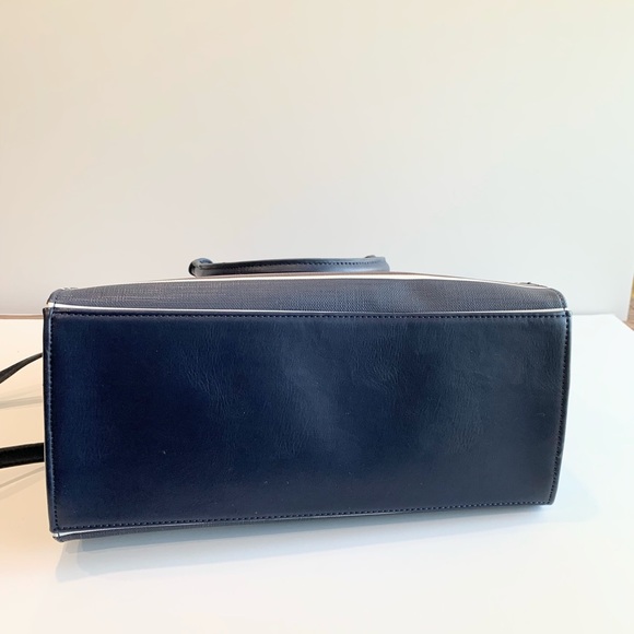 Tommy Hilfiger tote striped bag